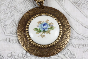 Rose Cameo Necklace Blue Roses